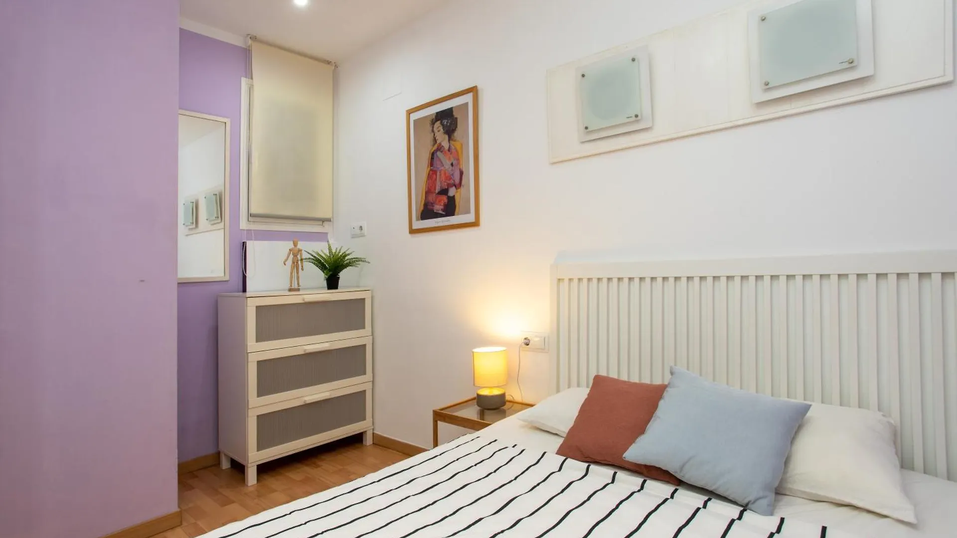 Cozy Exiample Getaway Apartments With Patio Barcelona Spain