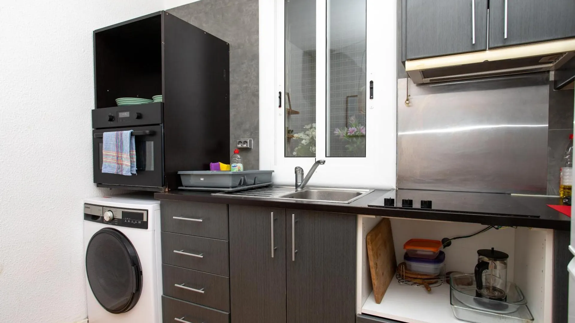 Cozy Exiample Getaway Apartments With Patio Barcelona